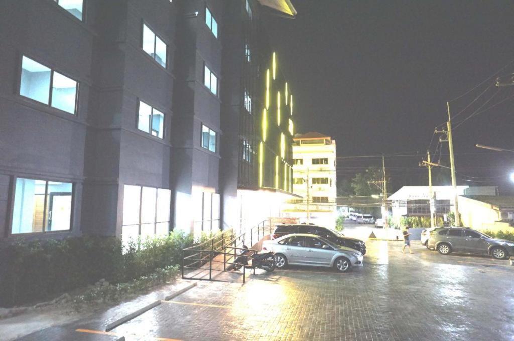 Prinn Hotel Rayong Eksteriør billede
